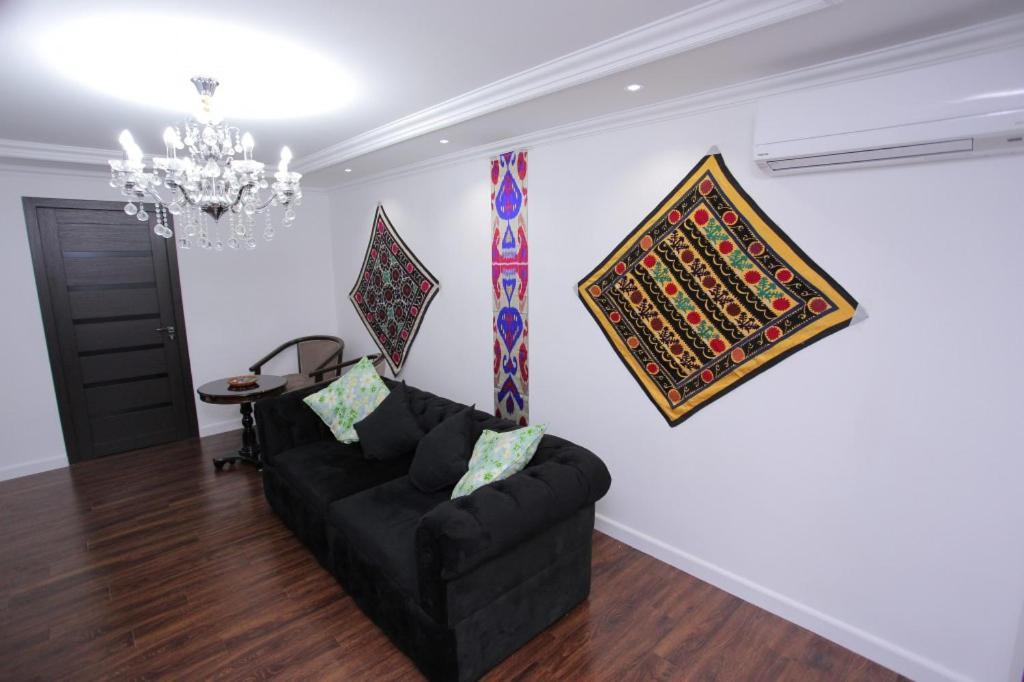 Overlooking Registan Square Luxury 2 Bedrooms Apartment سمرقند المظهر الخارجي الصورة