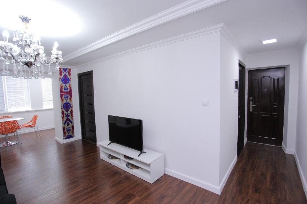 Overlooking Registan Square Luxury 2 Bedrooms Apartment سمرقند المظهر الخارجي الصورة