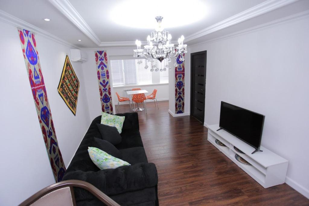 Overlooking Registan Square Luxury 2 Bedrooms Apartment سمرقند المظهر الخارجي الصورة