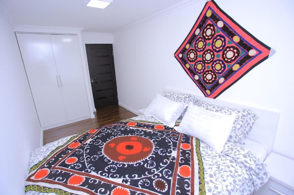 Overlooking Registan Square Luxury 2 Bedrooms Apartment سمرقند المظهر الخارجي الصورة